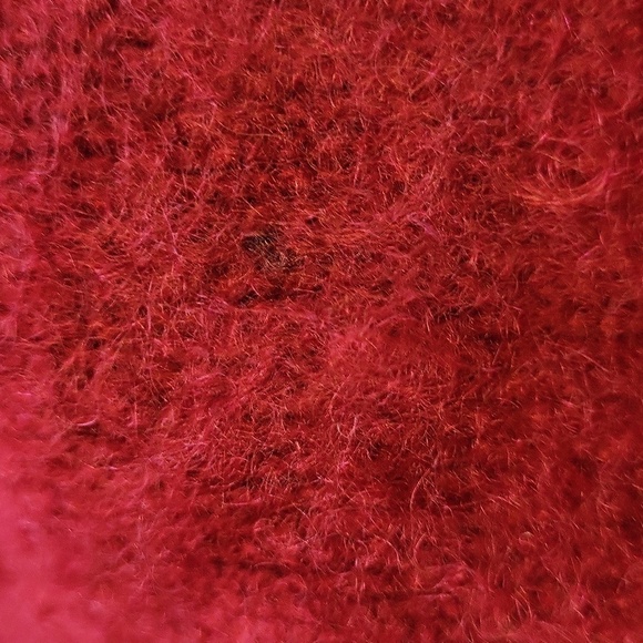 Dawson forte cashmere company sweater, Size medium in the color cranberry/red - Picture 12 of 12